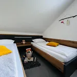 בית נופש House - River Baca *