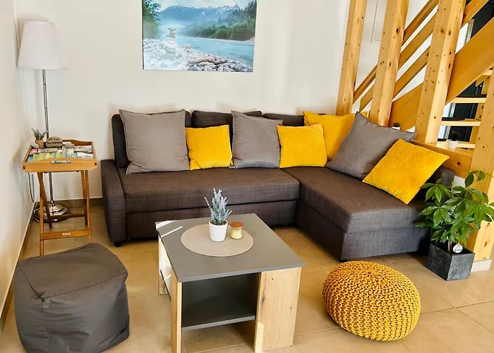 House - River Baca موست نا سوتشي