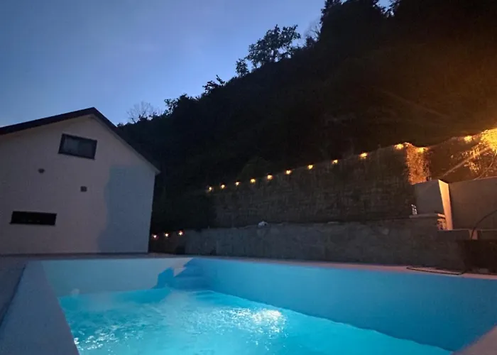 펜션 House - River Baca 모스트나소시